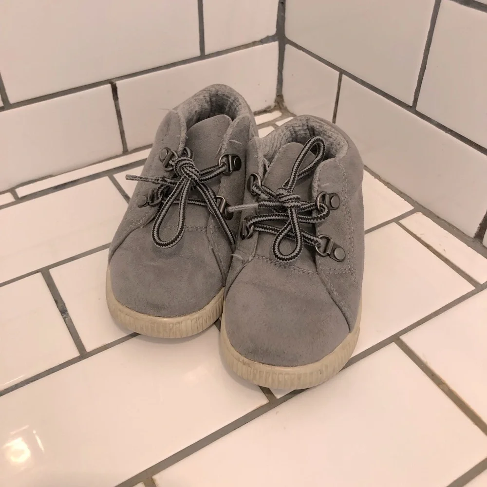 Carter’s Toddler Boy's Size 10 Casual Grey Lace up Suede Dress Shoes